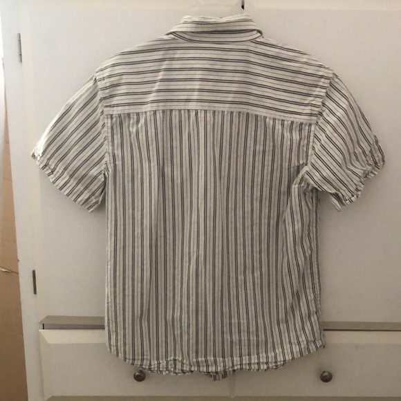 short sleeve button up - Picture 2 of 4
